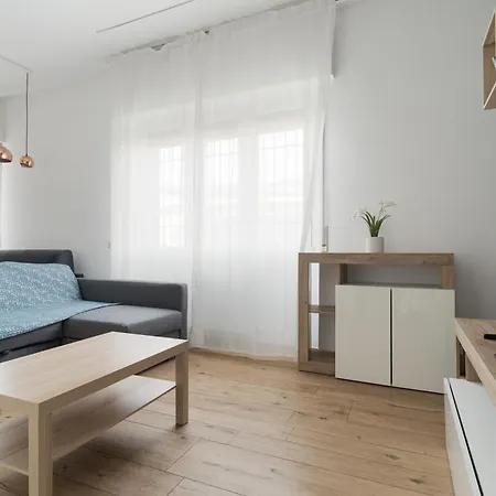 Guesthost - Stylish Forlanini M4 Apartmán Milán