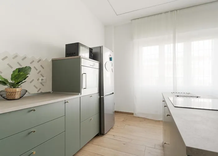 Guesthost - Stylish Forlanini M4 Apartmán